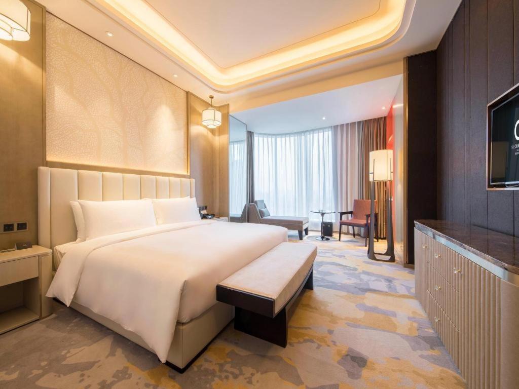 The Qube Hotel Xiangyang Сянъян Экстерьер фото