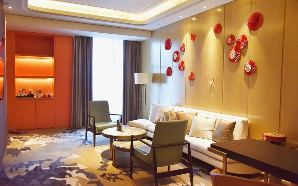The Qube Hotel Xiangyang Сянъян Экстерьер фото