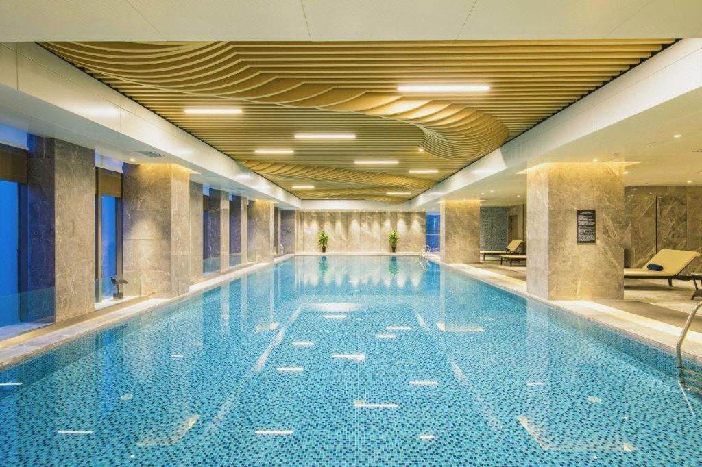 The Qube Hotel Xiangyang Сянъян Экстерьер фото